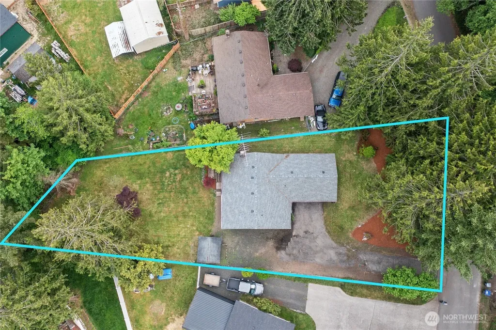 70 E Huckleberry Drive Grapeview WA 98546