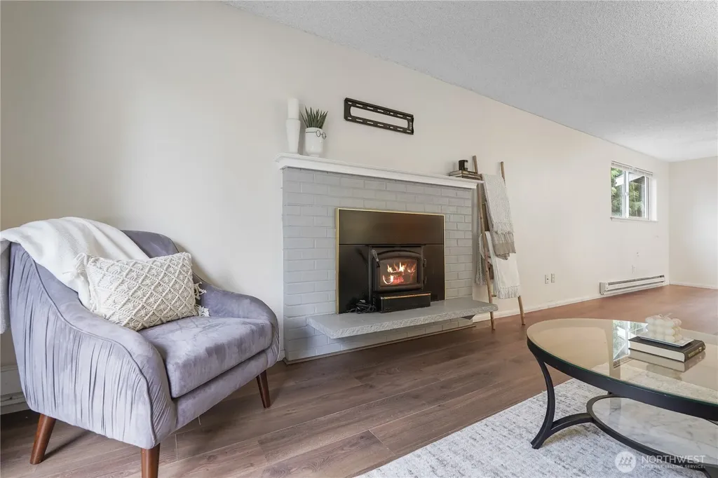70 E Huckleberry Drive Grapeview WA 98546