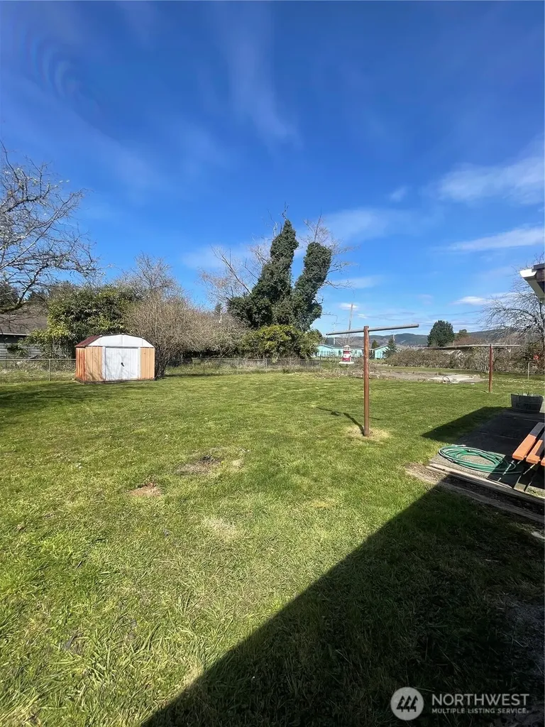 405 Willapa Avenue South Bend WA 98586