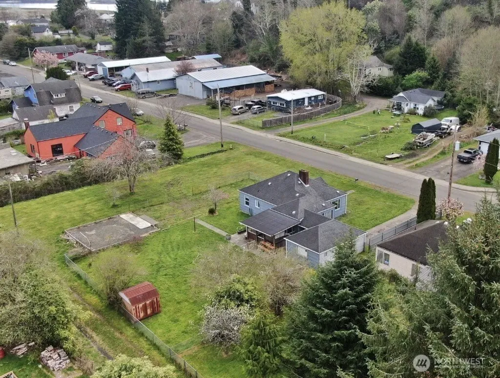 405 Willapa Avenue South Bend WA 98586
