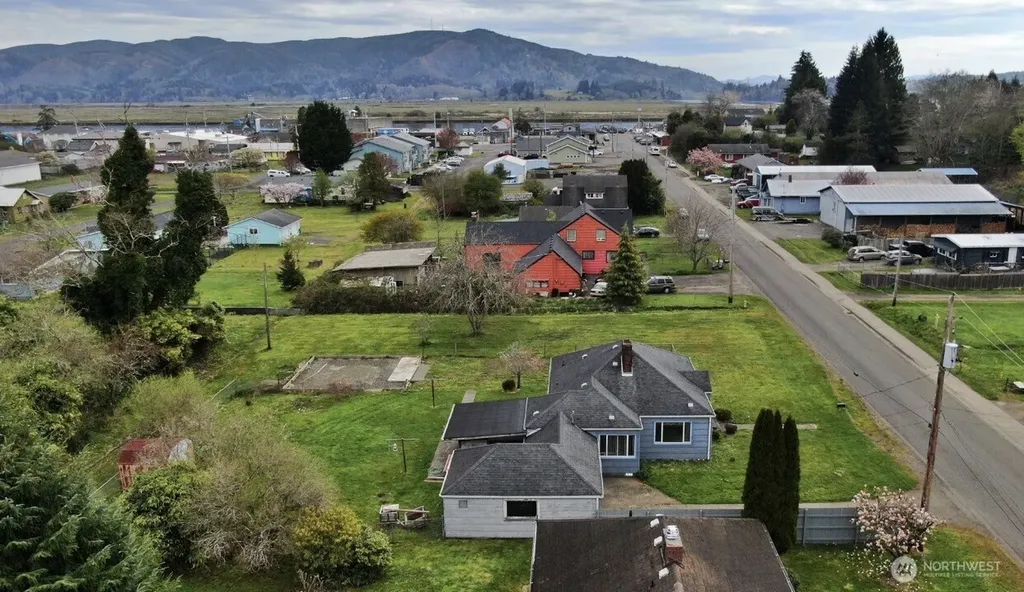 405 Willapa Avenue South Bend WA 98586