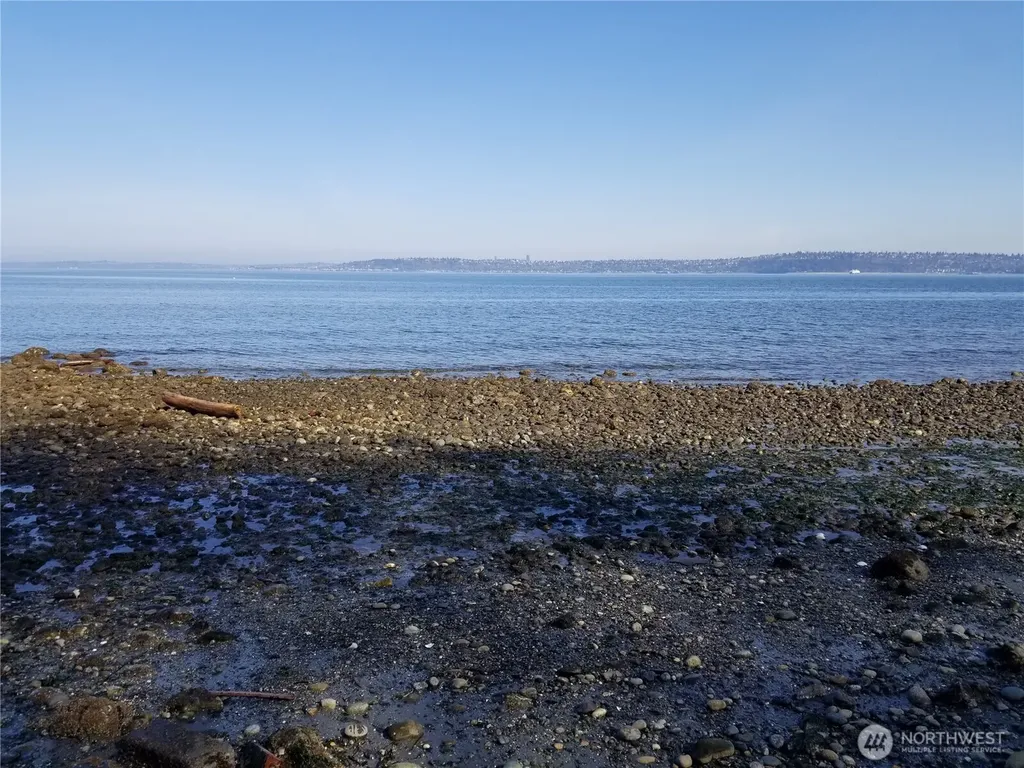 10014 Vashon Highway SW Vashon WA 98070