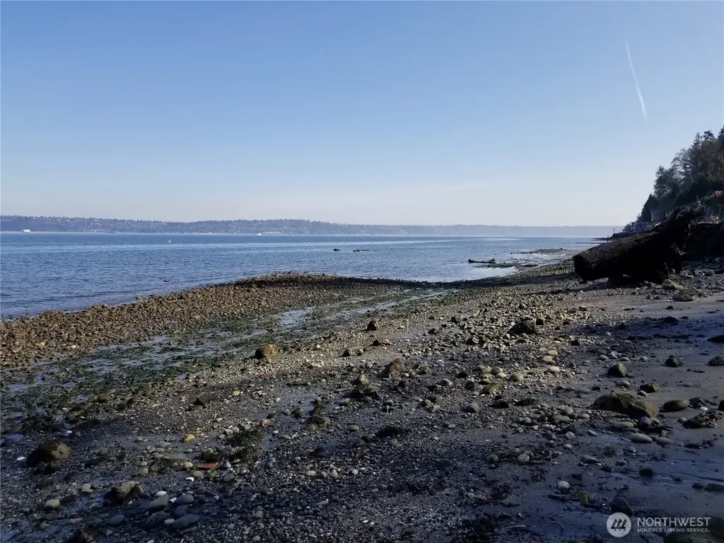 10014 Vashon Highway SW Vashon WA 98070