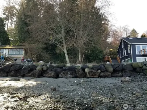 10014 Vashon Highway SW Vashon WA 98070