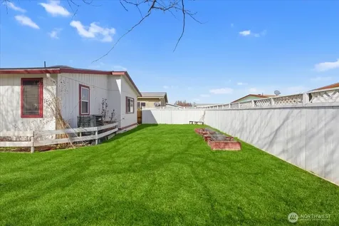 1713 S 69th Avenue Yakima WA 98908