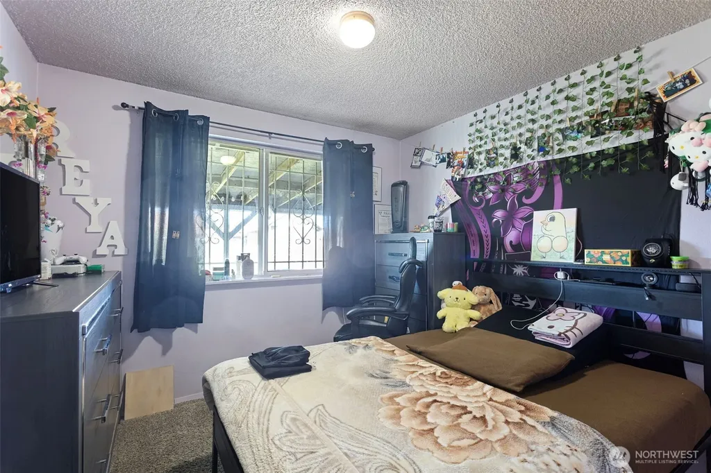1025 E 63rd Street Tacoma WA 98404