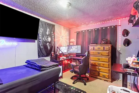 1025 E 63rd Street Tacoma WA 98404