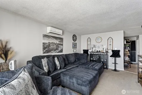 1025 E 63rd Street Tacoma WA 98404