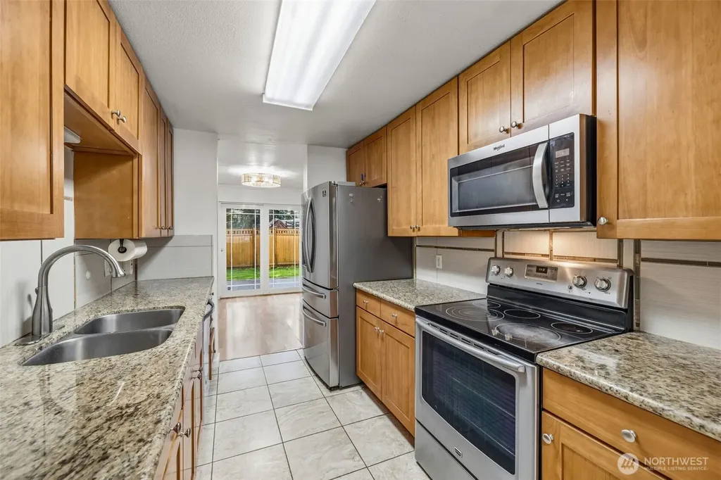 24856 145th Lane SE Kent WA 98042
