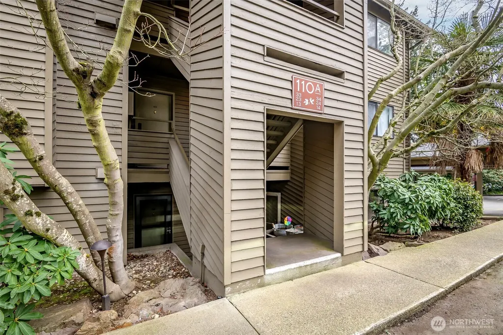 110 SW 116th Street Seattle WA 98146