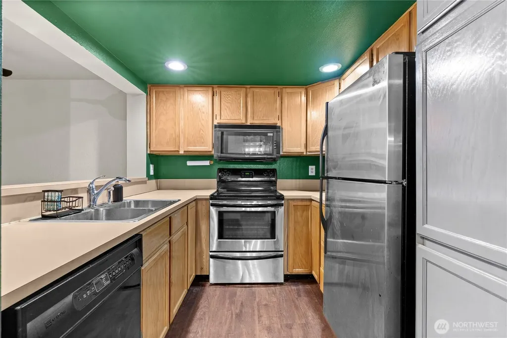 110 SW 116th Street Seattle WA 98146