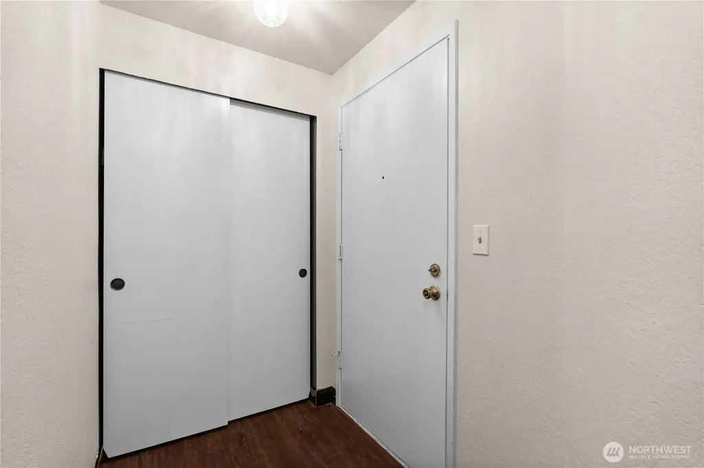 110 SW 116th Street Seattle WA 98146