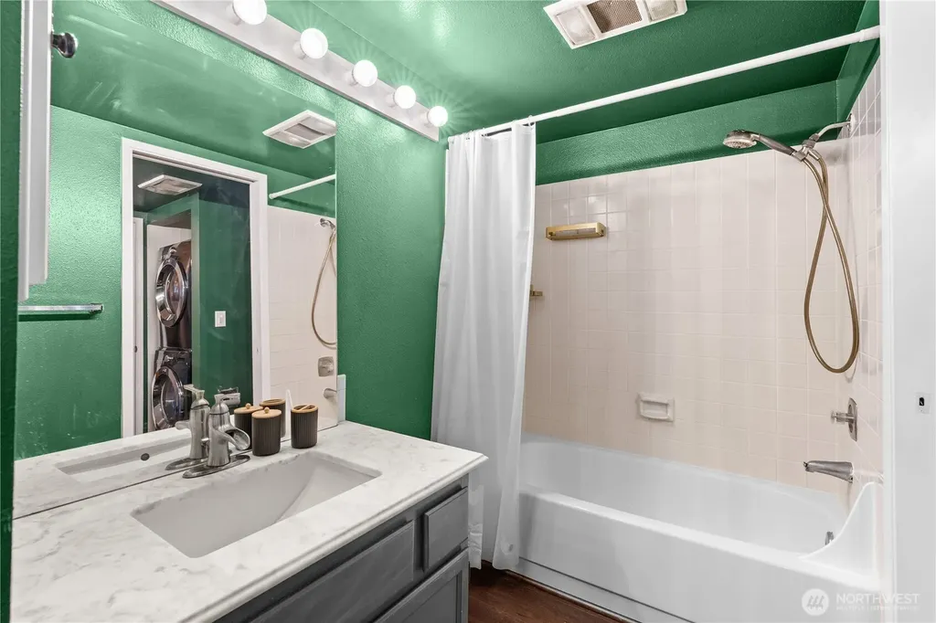 110 SW 116th Street Seattle WA 98146