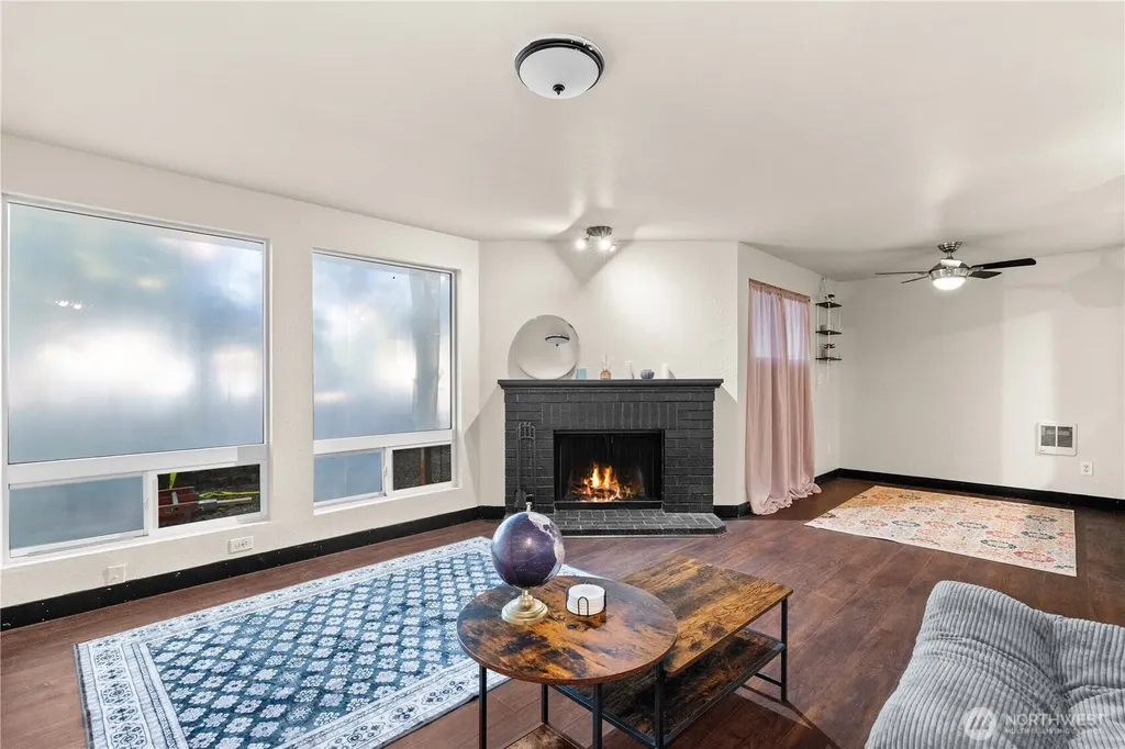 110 SW 116th Street Seattle WA 98146