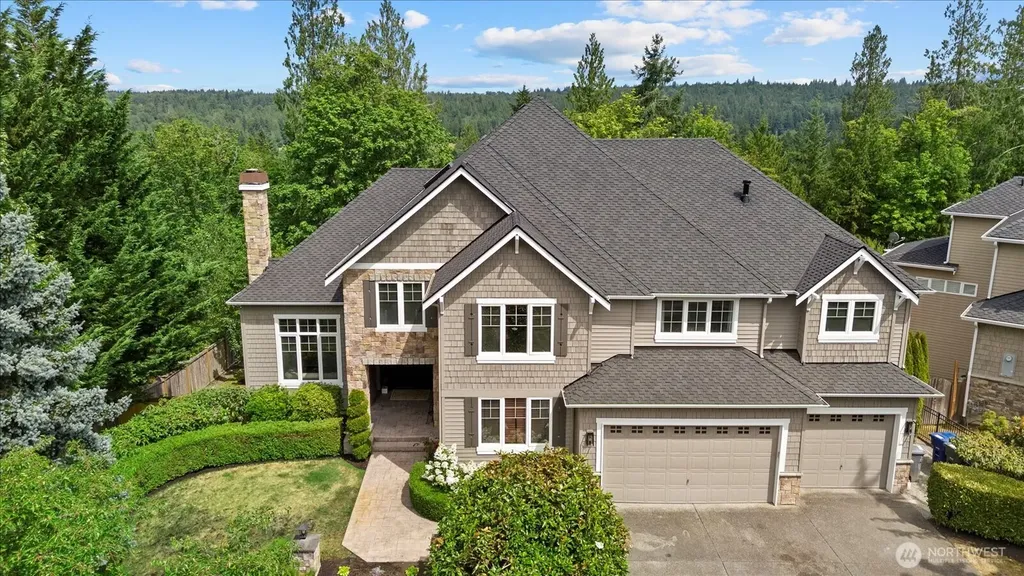 2046 277th Avenue SE Sammamish WA 98075
