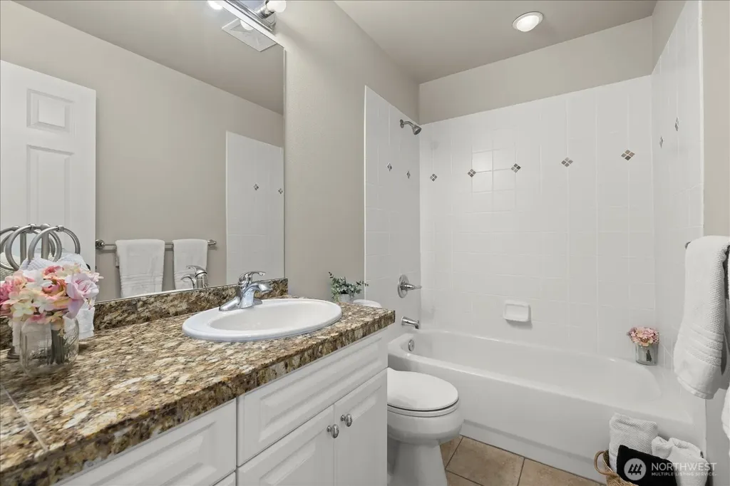 2046 277th Avenue SE Sammamish WA 98075