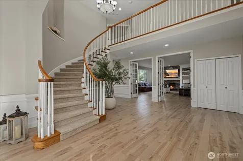 2046 277th Avenue SE Sammamish WA 98075