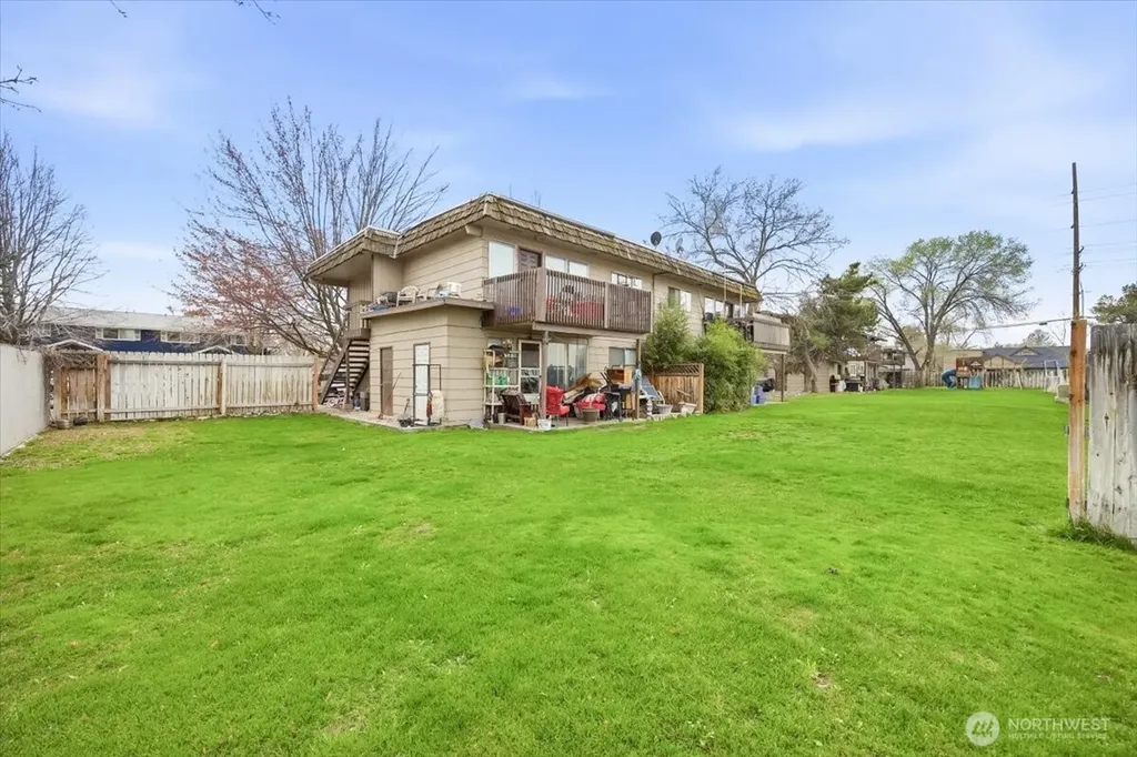 3506 W 1st Avenue Kennewick WA 99336