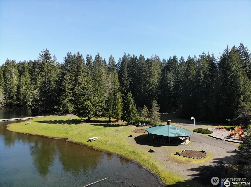 170 N Mount Washington Drive Hoodsport WA 98548