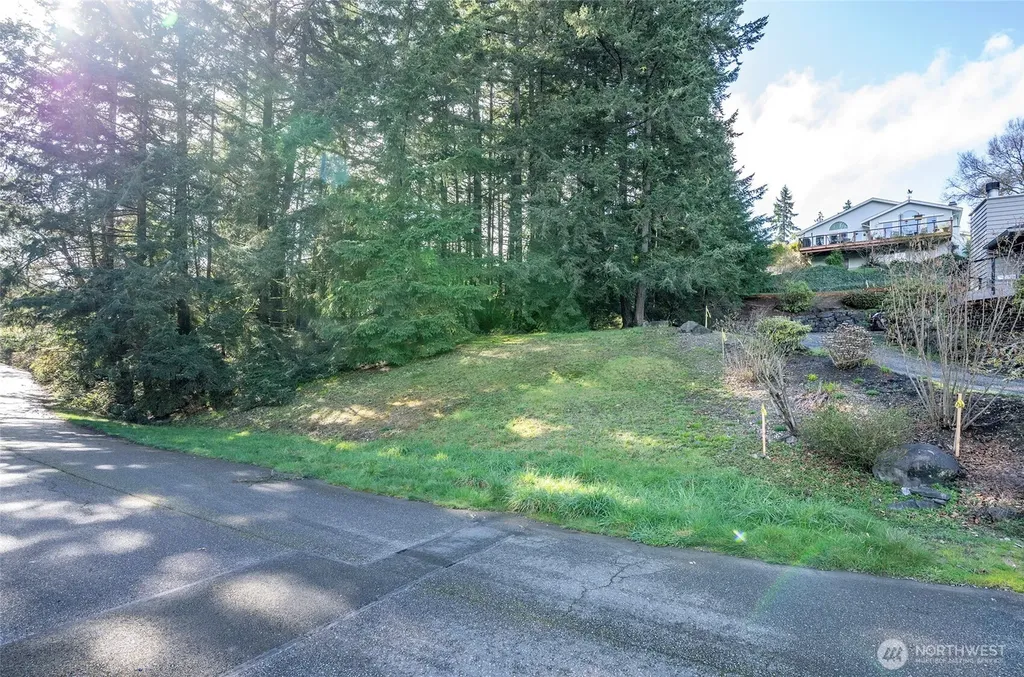 9806 Sari Lane Gig Harbor WA 98332