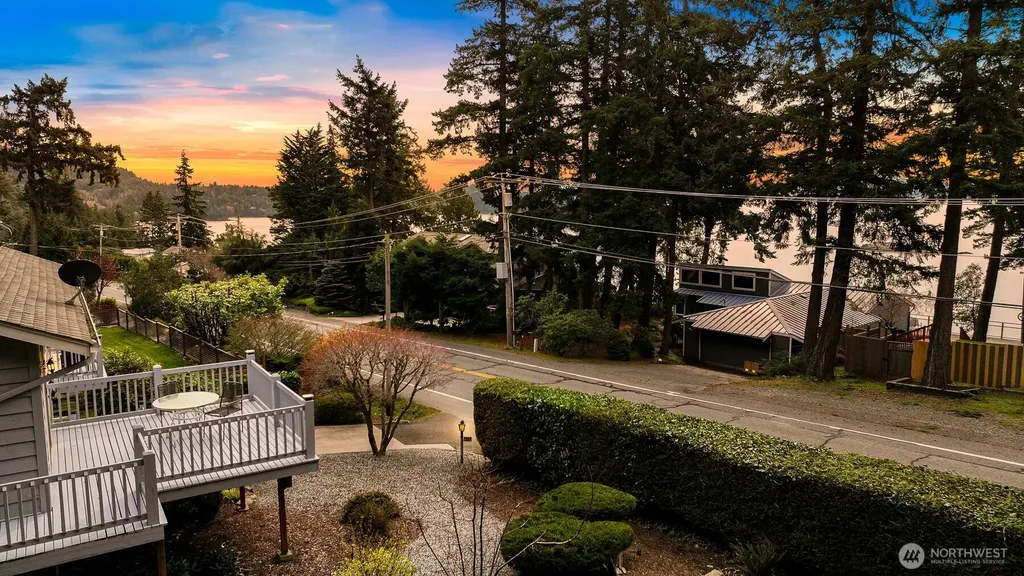 1348 Chuckanut Drive Bellingham WA 98229