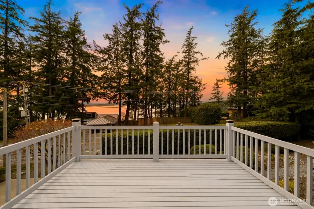1348 Chuckanut Drive Bellingham WA 98229