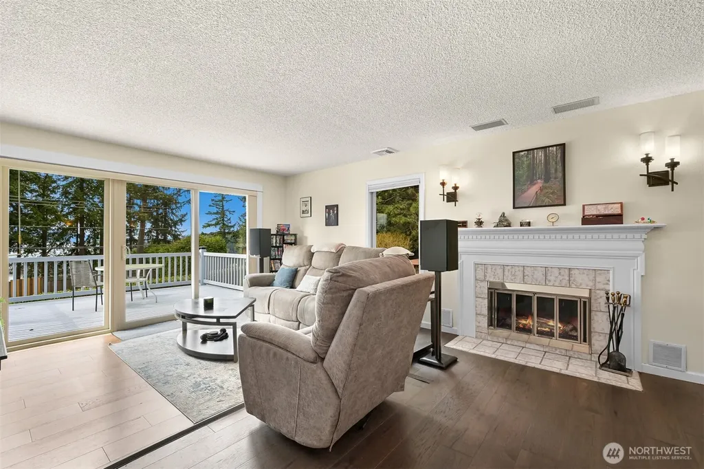 1348 Chuckanut Drive Bellingham WA 98229