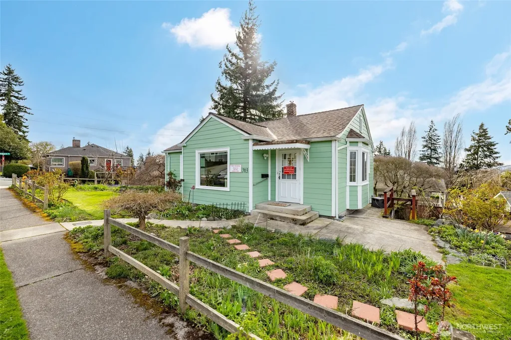 703 N 8th Street Mount Vernon WA 98273