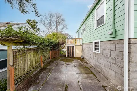 703 N 8th Street Mount Vernon WA 98273