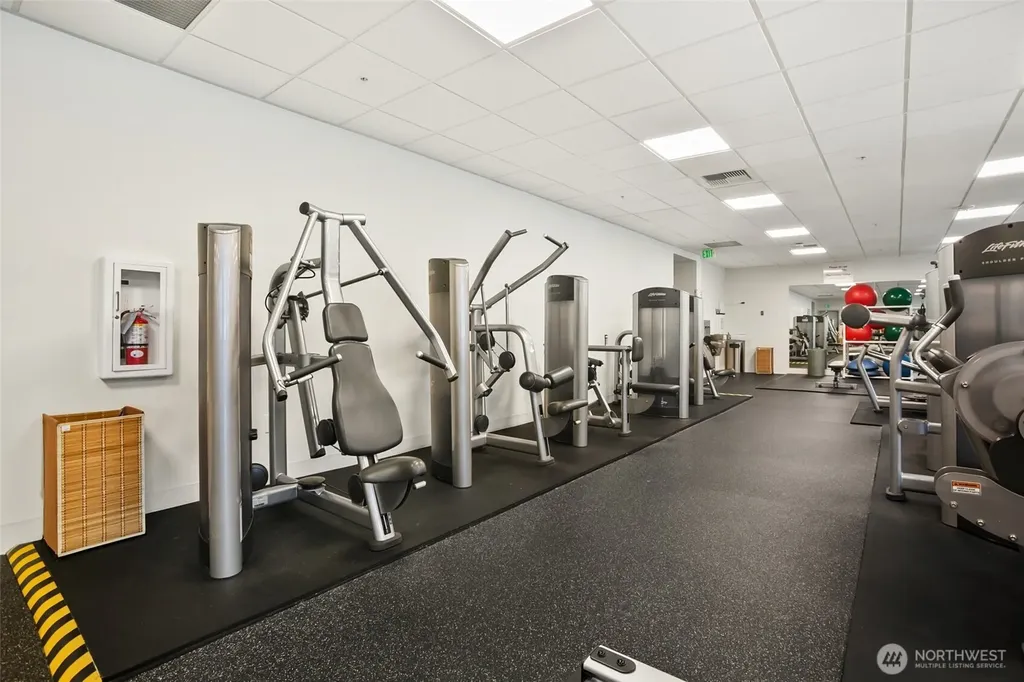 910 Lenora Street Seattle WA 98121