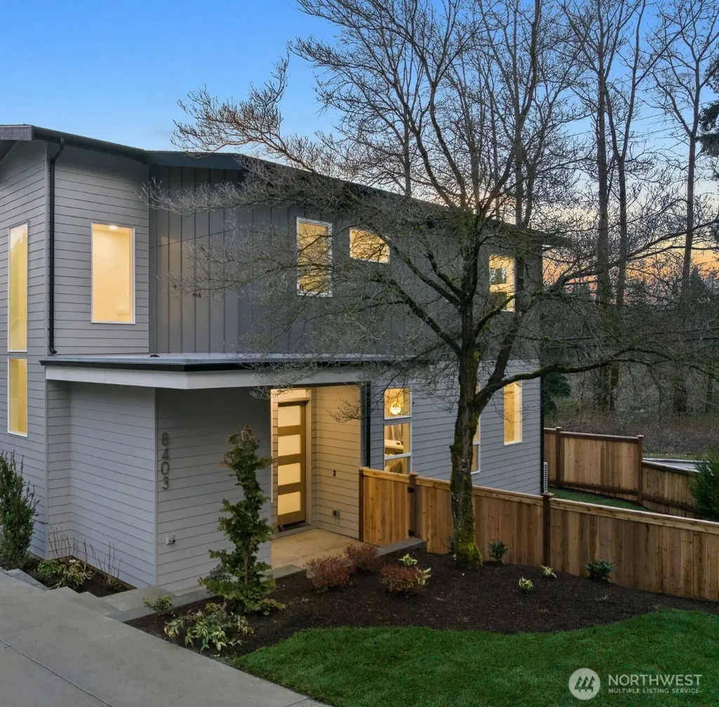 8403 NE 137th Street Kirkland WA 98034