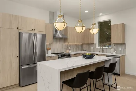 8403 NE 137th Street Kirkland WA 98034