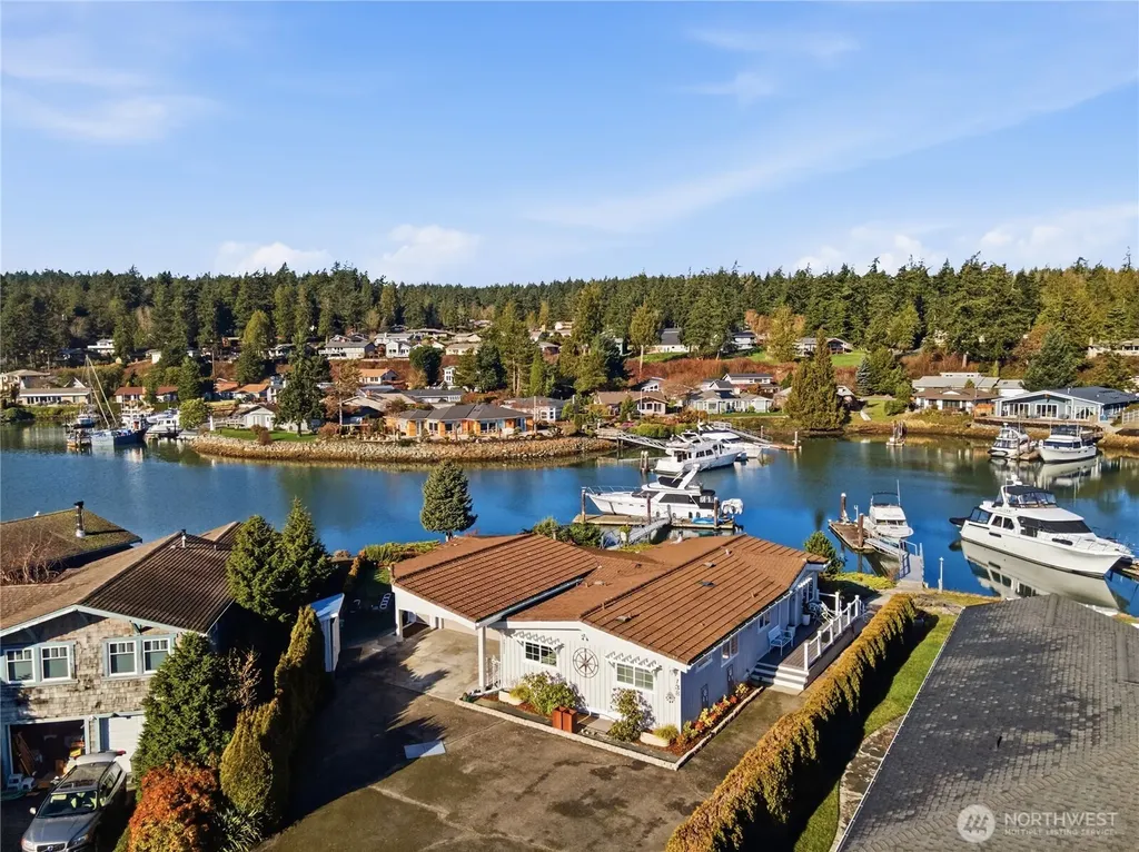 138 Lummi Drive La Conner WA 98257