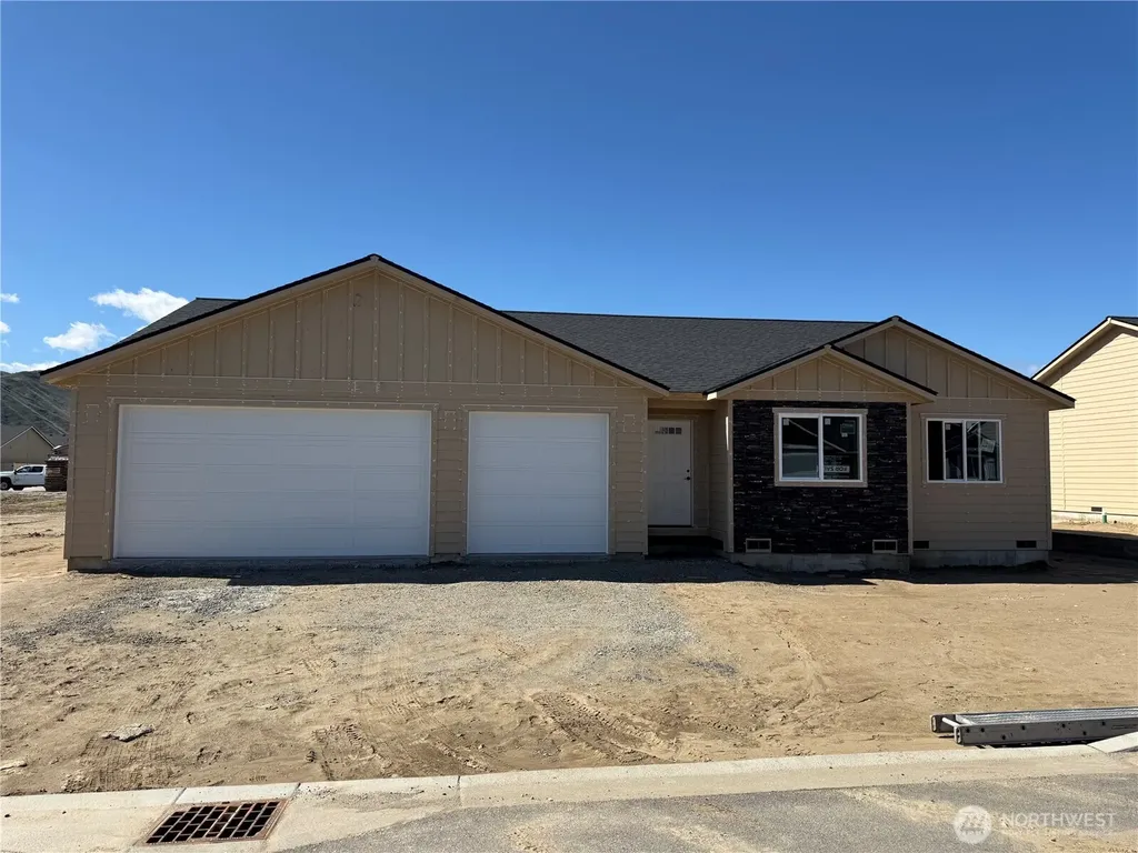 325 Emma Drive Wenatchee WA 98801