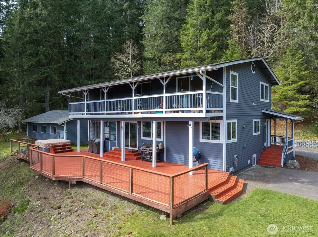 50 NE Alta Vista Drive Belfair WA 98528