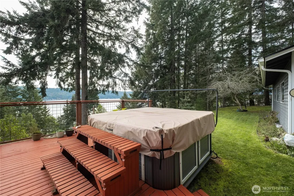 50 NE Alta Vista Drive Belfair WA 98528