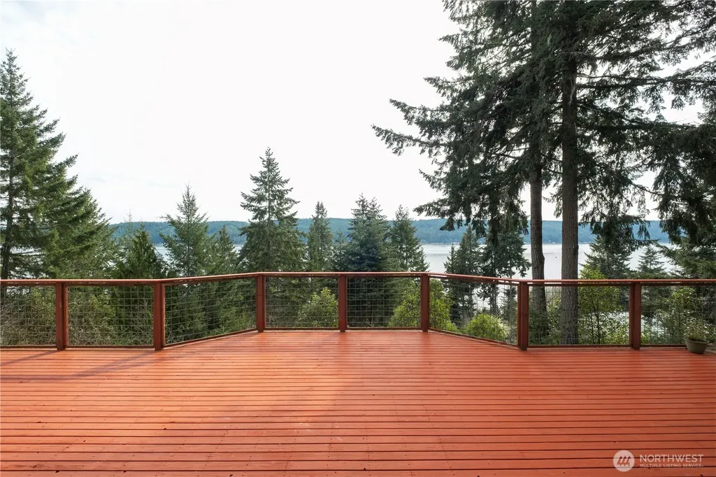 50 NE Alta Vista Drive Belfair WA 98528