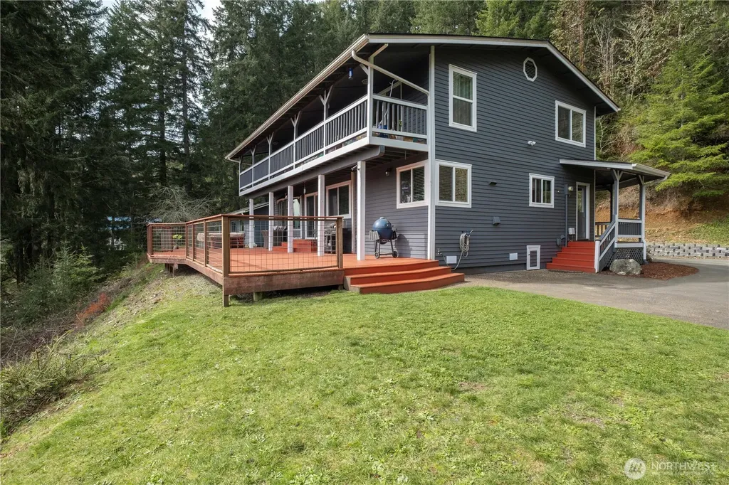 50 NE Alta Vista Drive Belfair WA 98528