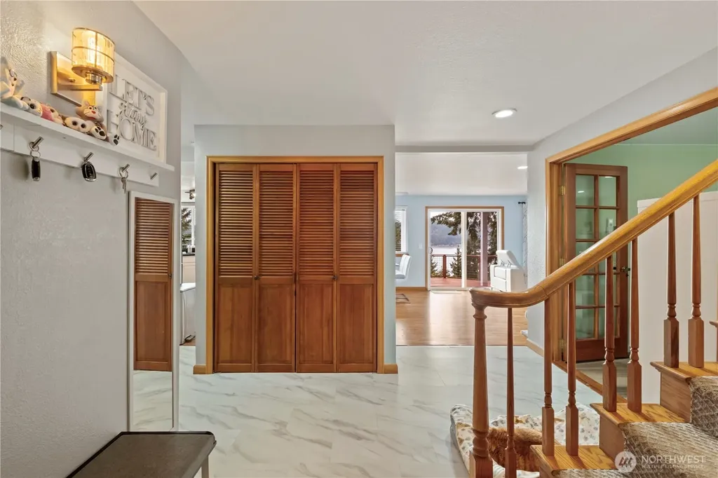50 NE Alta Vista Drive Belfair WA 98528