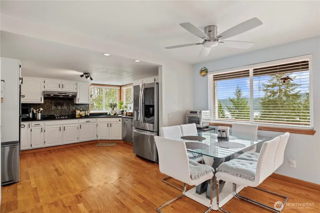 50 NE Alta Vista Drive Belfair WA 98528