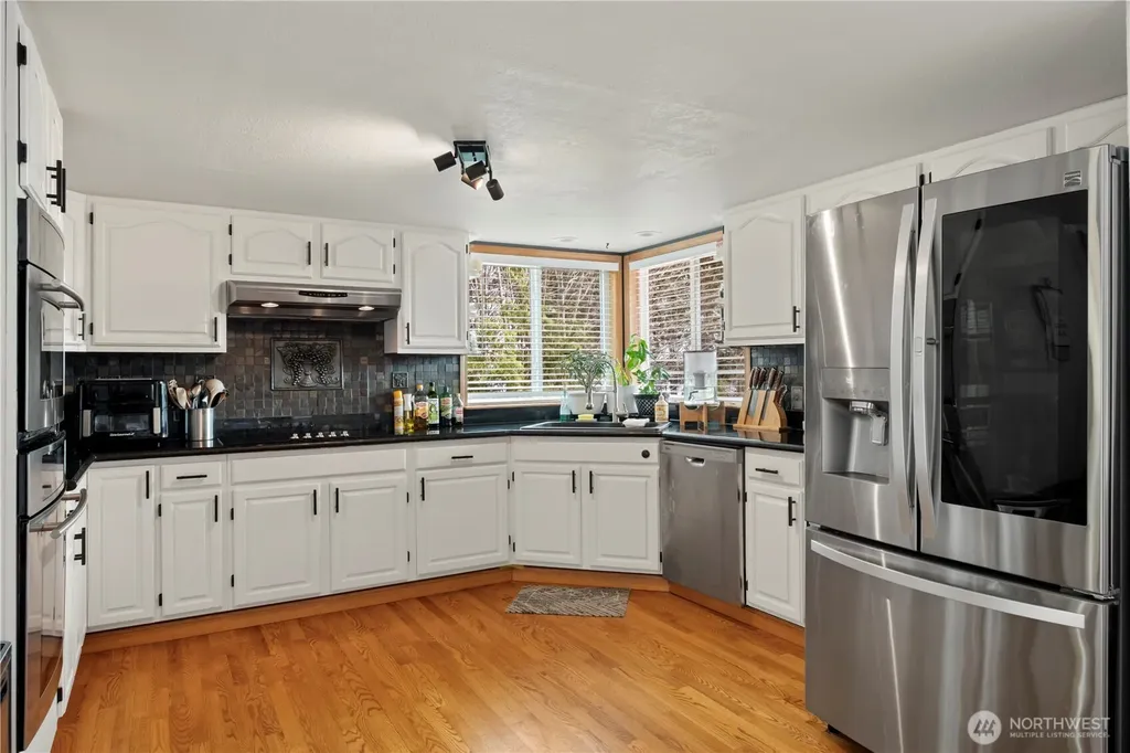 50 NE Alta Vista Drive Belfair WA 98528