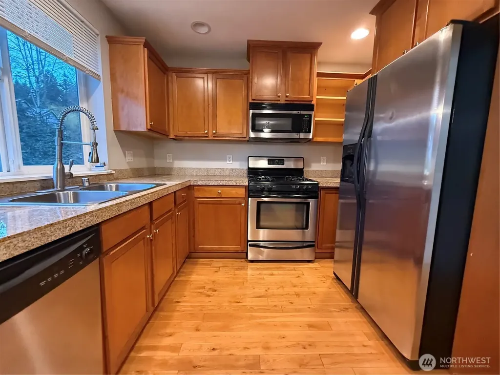 4158 SE Fairway Circle Port Orchard WA 98366