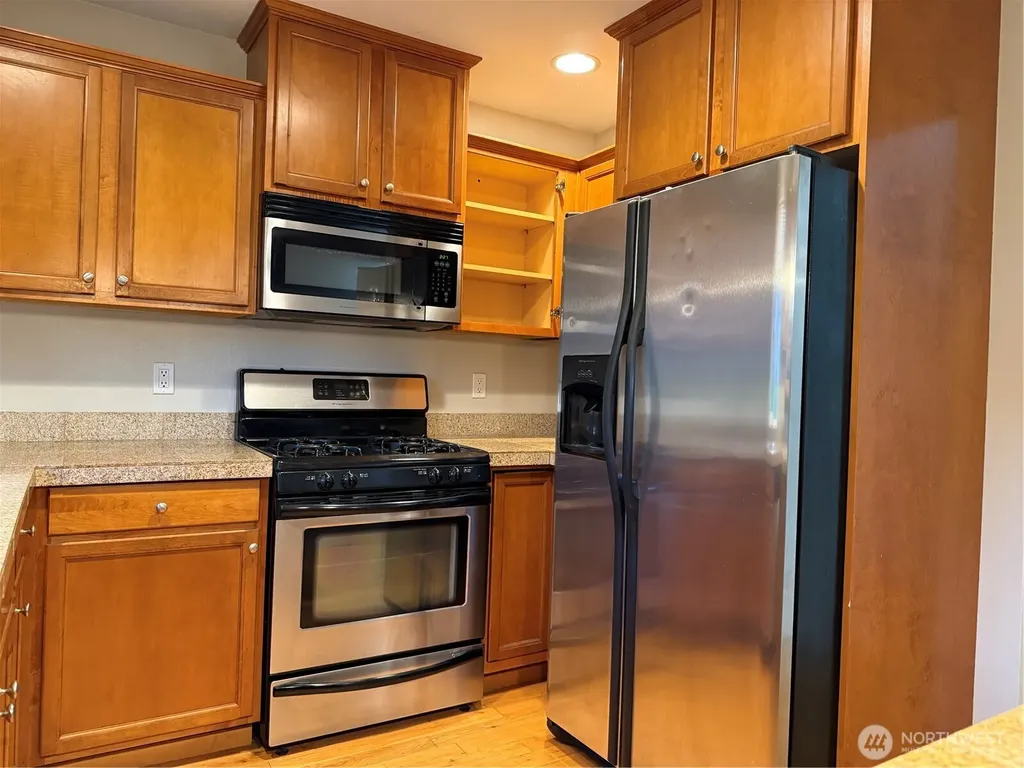 4158 SE Fairway Circle Port Orchard WA 98366