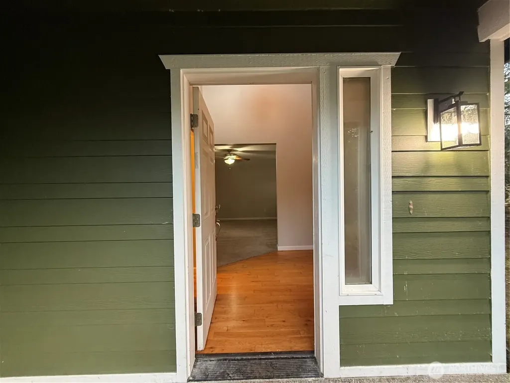 4158 SE Fairway Circle Port Orchard WA 98366