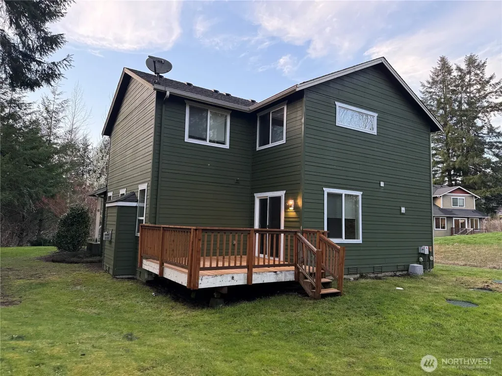 4158 SE Fairway Circle Port Orchard WA 98366