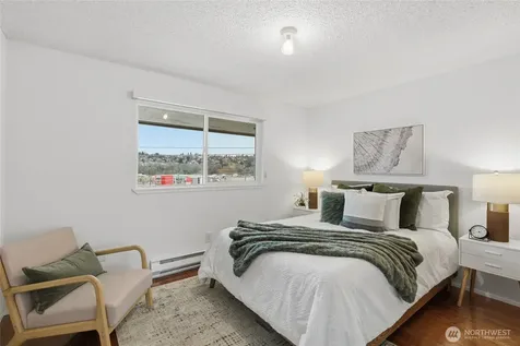 2034 14th Avenue W Seattle WA 98119
