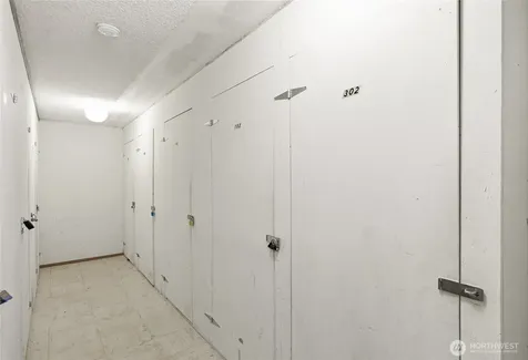 2034 14th Avenue W Seattle WA 98119