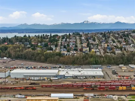 2034 14th Avenue W Seattle WA 98119