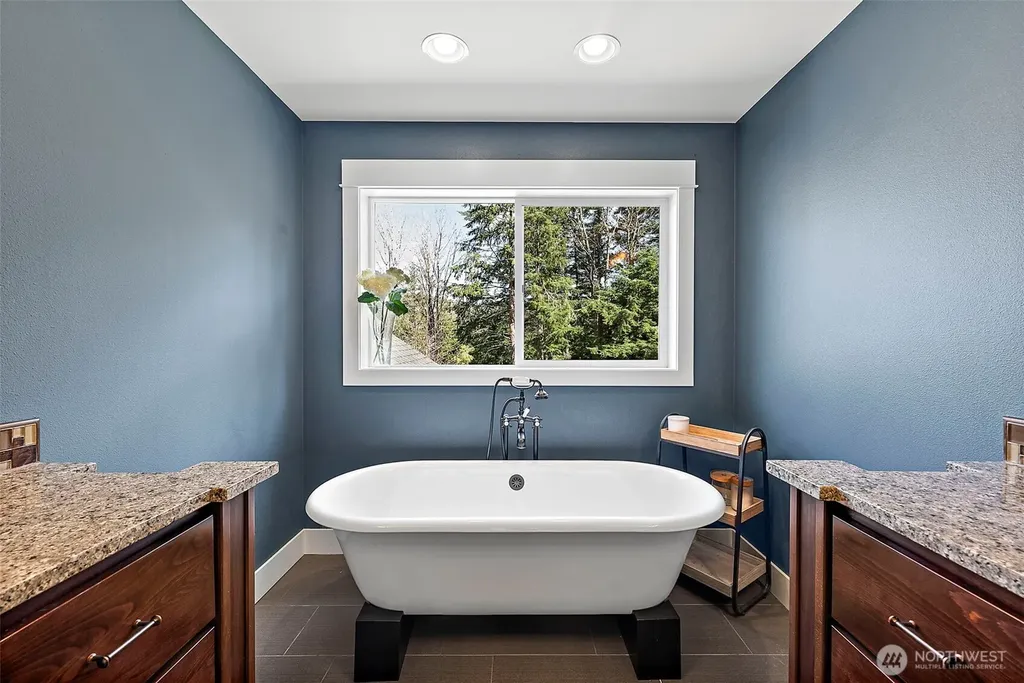 31408 SE Retreat Kanaskat Road Ravensdale WA 98051