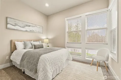 24509 NE 13th Place Sammamish WA 98074